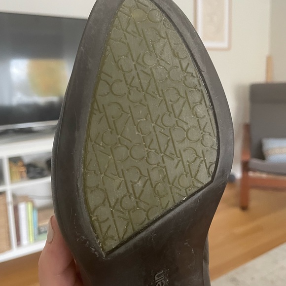 Calvin Klein Loafers with Gold Chain, size 37 - Picture 10 of 10